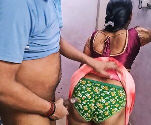 7:52 , Indian Desi Sexy Bhabhi Ki Saari Utha Ke Worlds apart Hardcore Chudai. Indian
