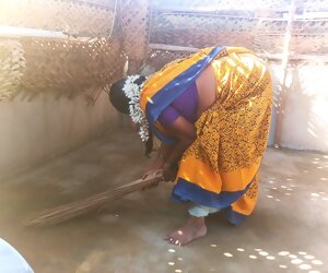 11:48 , Indian dissemble sister village home cleaning sex